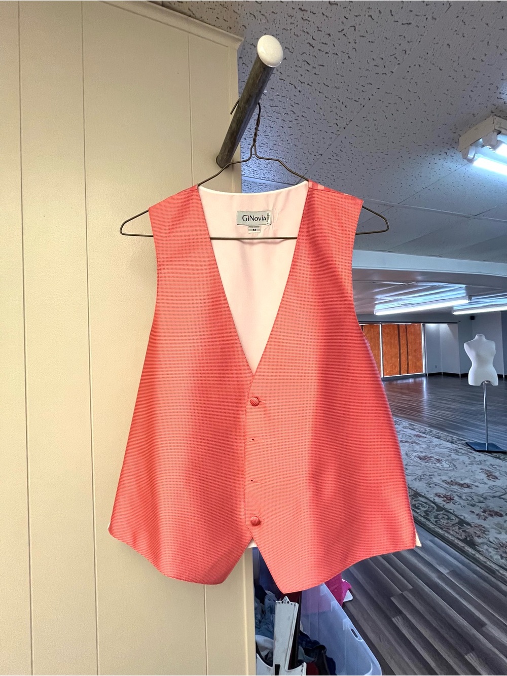 GiNovia Coral Textured Satin Vest